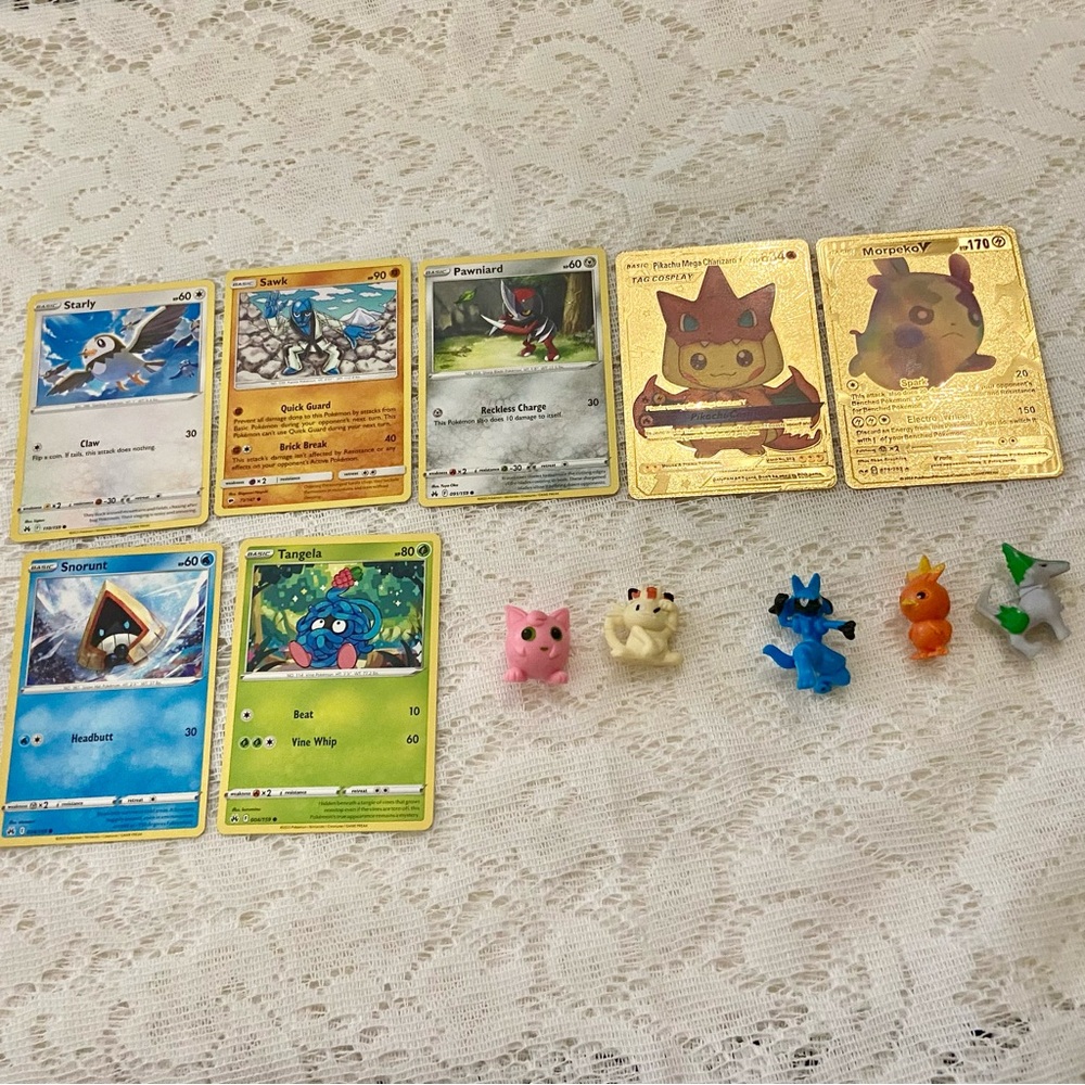 Lot KK: 12pc Lot : 2 Gold Fan Arts Cards, 5 Pokemon Cards and 5 Pokémon …